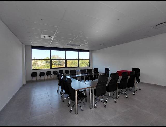 77M² RETAIL TO LET IN BALLITO CENTRAL